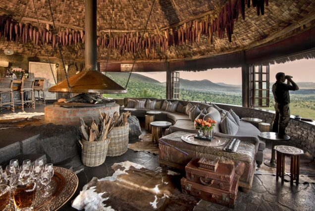 2 days Lodge safari to Tarangire & Ngorongoro Private